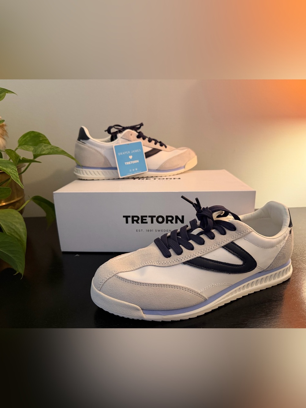 Tretorn / Draper James Collab Women’s White & Navy Retro Sneaker - NEW w/TAGS